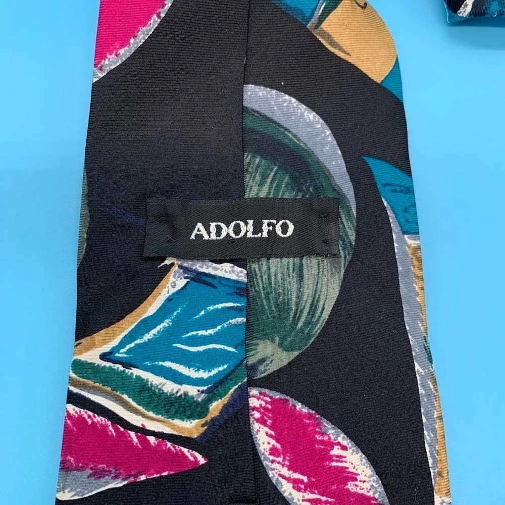 Vintage Adolfo Abstract Artsy Print Preppy All Silk Men's Classic Neck Tie